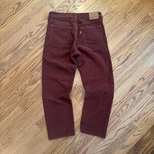Burgundy Levi Corduroy Wedgie Straight - size 4